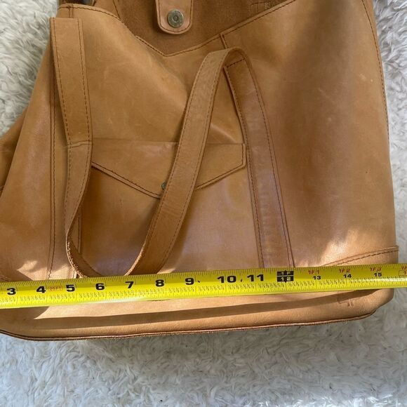 Fashion Able made in Ethiopia Mamuye tote, soft distressed cognac leather. - Picture 14 of 16